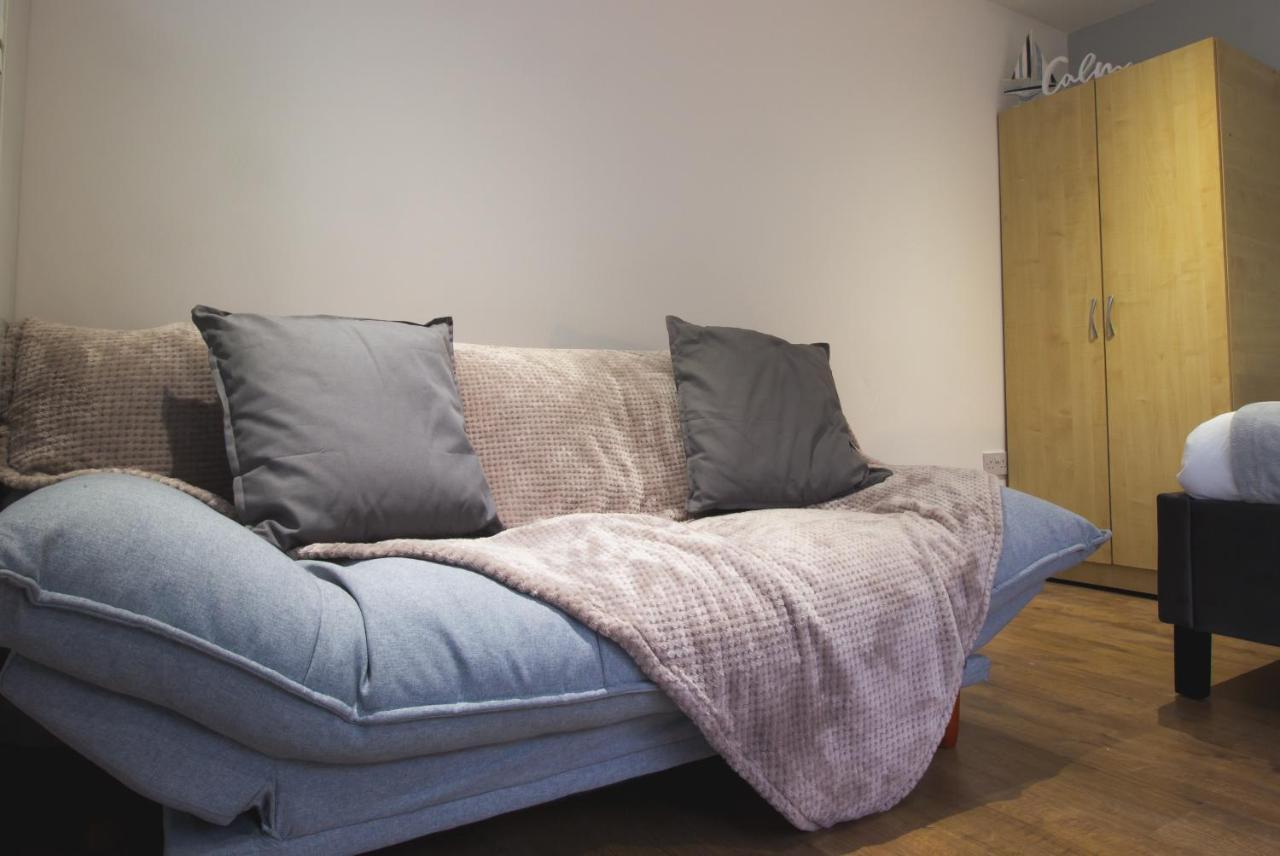 Bournemouth - Self Contained Annex Appartement Buitenkant foto
