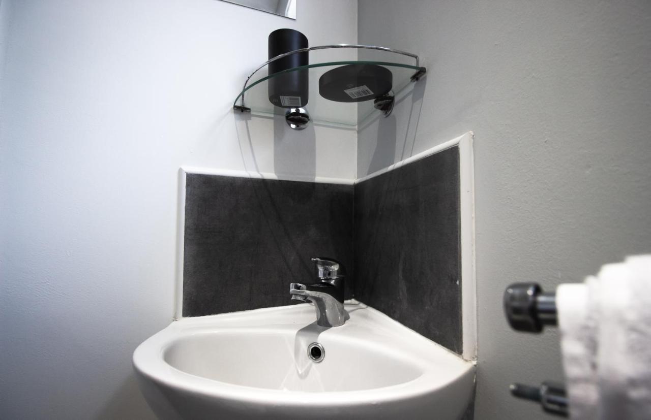 Bournemouth - Self Contained Annex Appartement Buitenkant foto